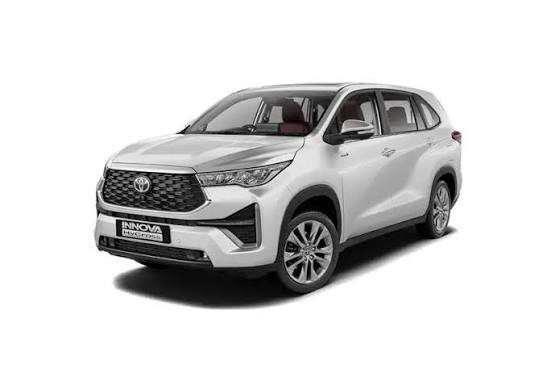 Toyota Innova Hycross
